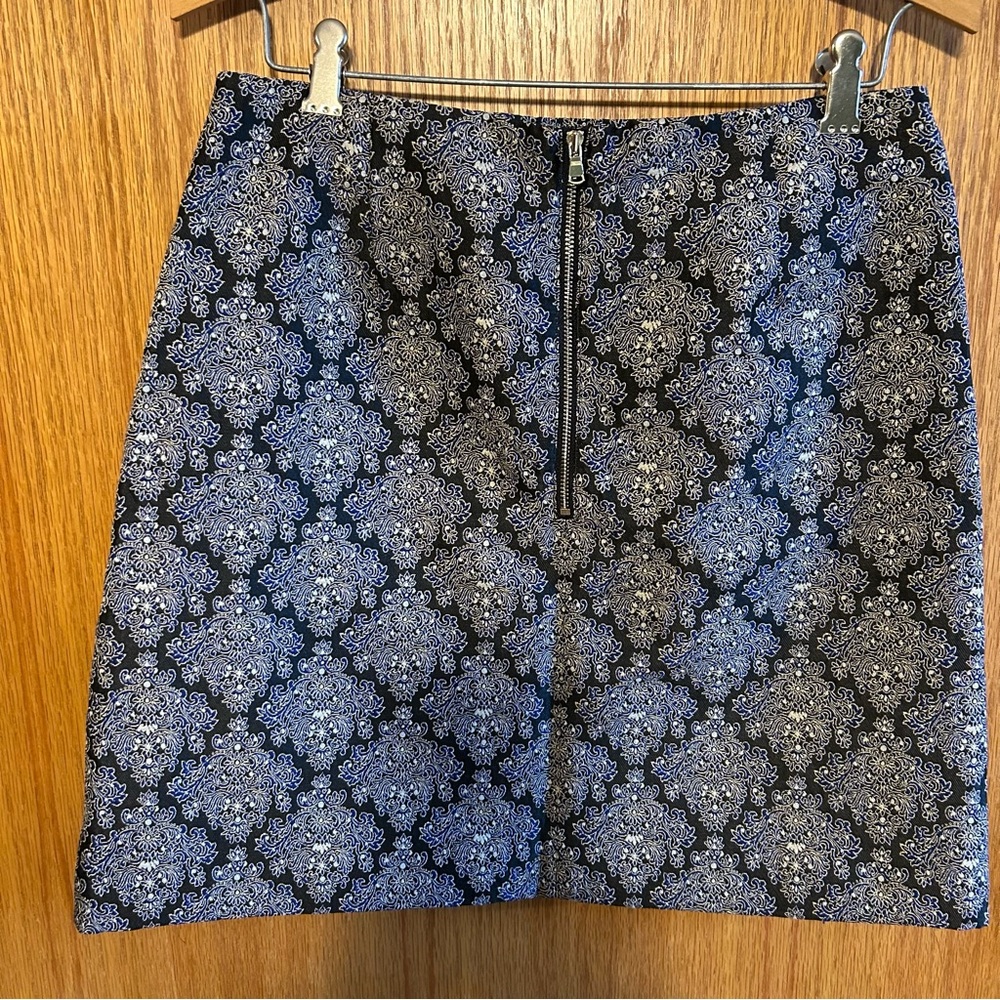 Ann Taylor LOFT 4 Black Blue Jacquard Damask Skirt Lined Office Working girl - Picture 2 of 8